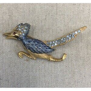 Vintage Signed Ultra Textured Gold Tone Roadrunner Bird Enamel Rhinestone Brooch